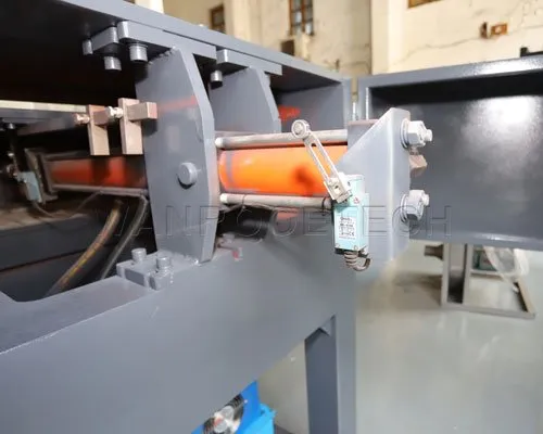Waste-Plastic-Recycling-Shredder-Crusher-Machine-Pusher-System.jpg