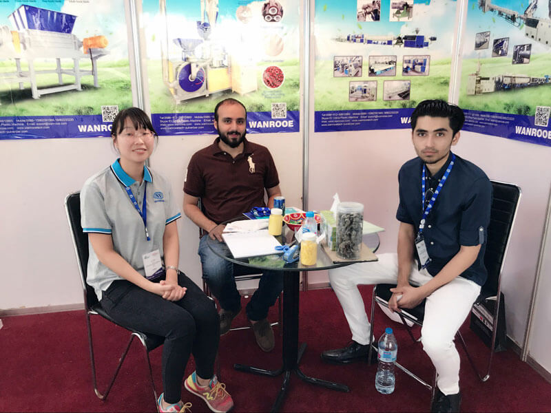 THE INTERNATIONAL PLASTICS &PACKAGING INDUSTRY EXHIBITION  EXPOSITION INTERNATIONALE DE L’INDUSTRIE DES PLASTIQUES ET DE L’EMBALLAGE