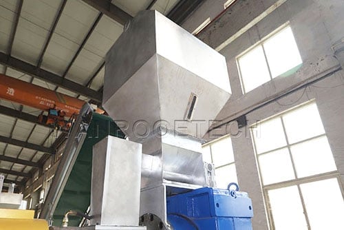 Force Feeder Force Feeder